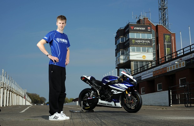 Ian Hutchinson in Yamaha colours